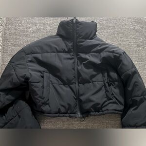 Black cropped Puffer Jacket